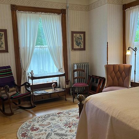 Gable House Bed And Breakfast Inn ดูแรงโก ภายนอก รูปภาพ