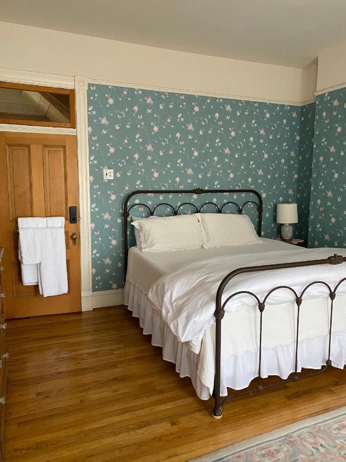 Gable House Bed And Breakfast Inn ดูแรงโก ภายนอก รูปภาพ