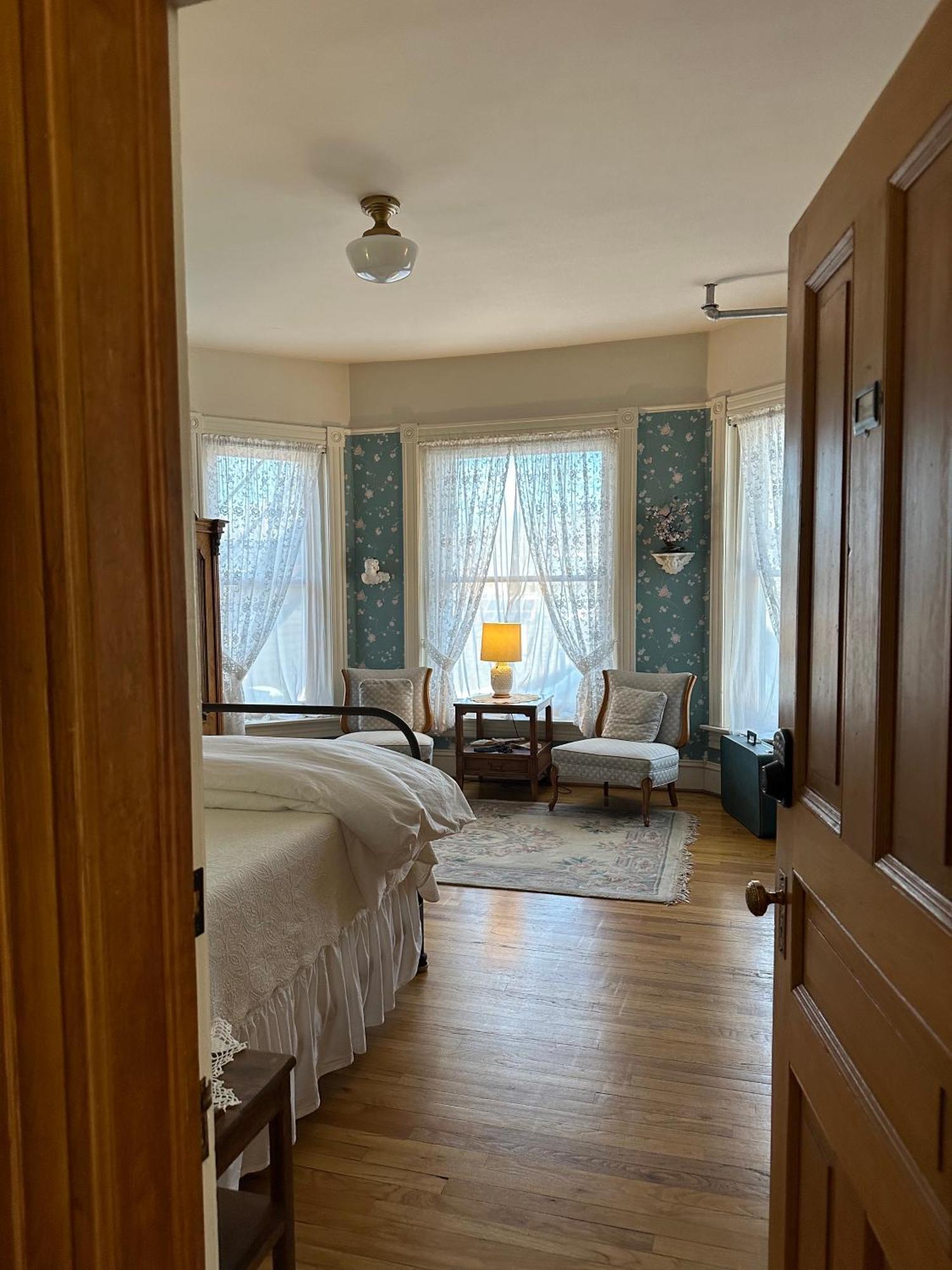 Gable House Bed And Breakfast Inn ดูแรงโก ภายนอก รูปภาพ