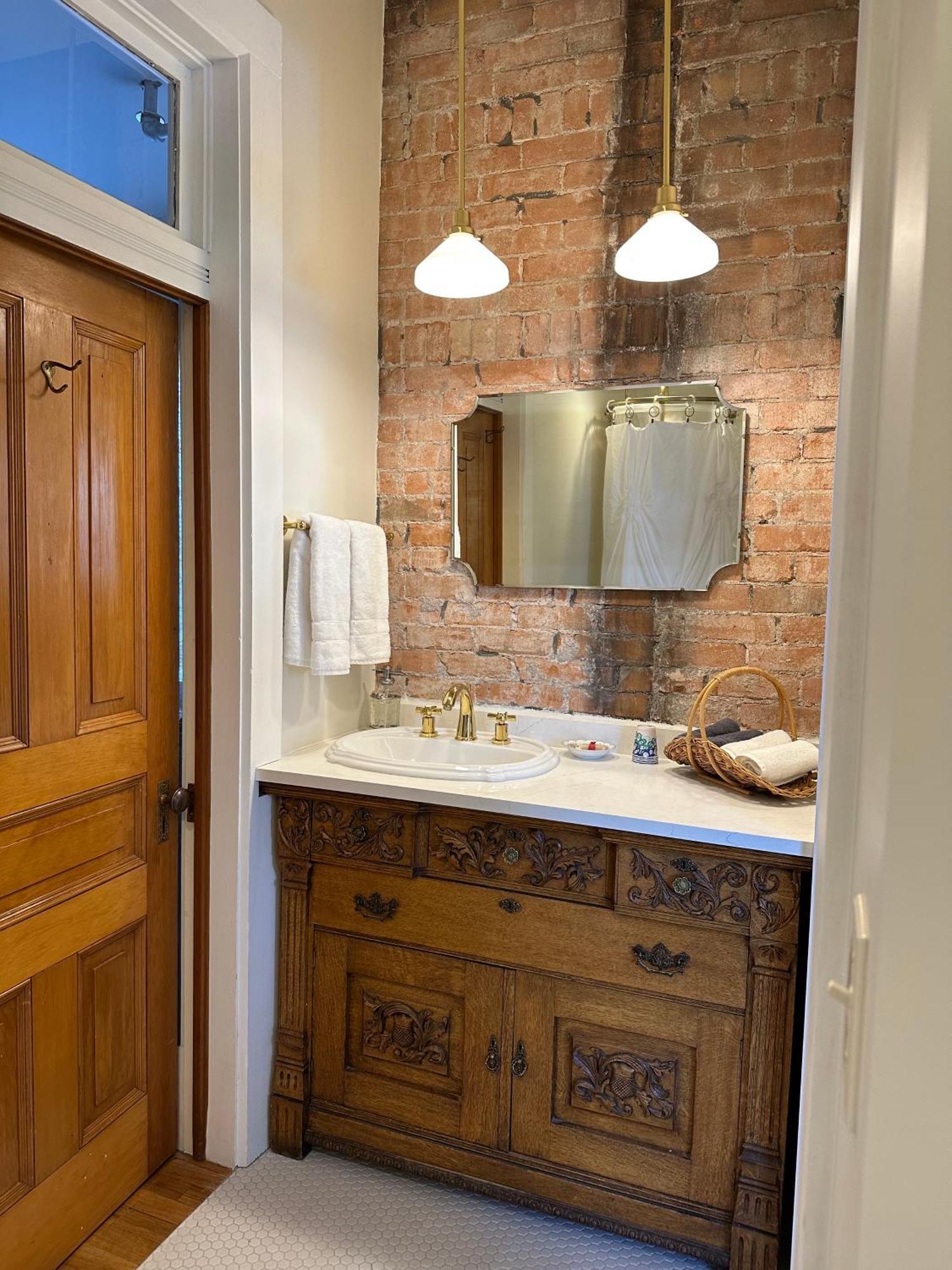 Gable House Bed And Breakfast Inn ดูแรงโก ภายนอก รูปภาพ