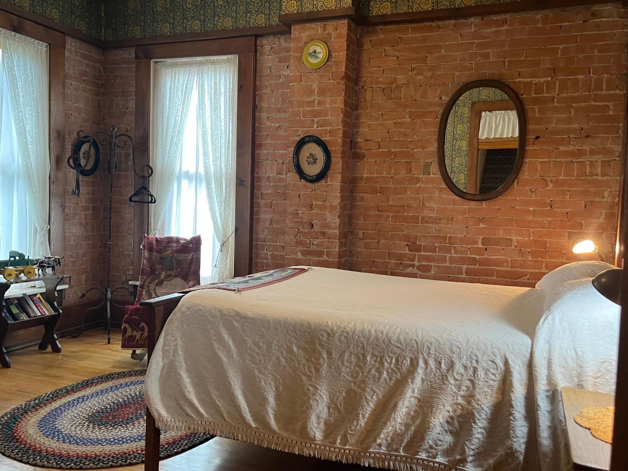 Gable House Bed And Breakfast Inn ดูแรงโก ภายนอก รูปภาพ